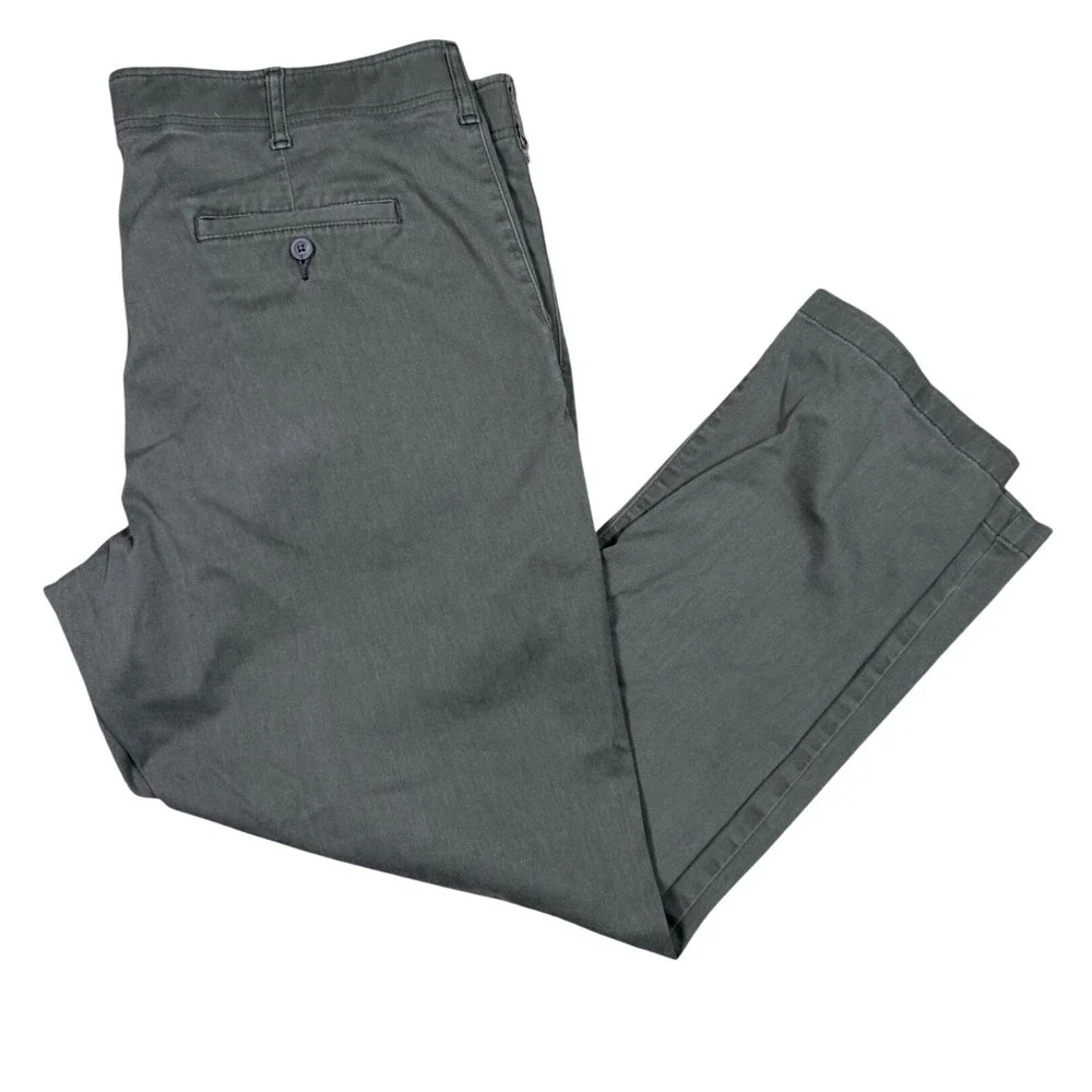 Lee Extreme Motion MVP Pants Mens 42x32 Olive Green Relaxed Straight Stretch